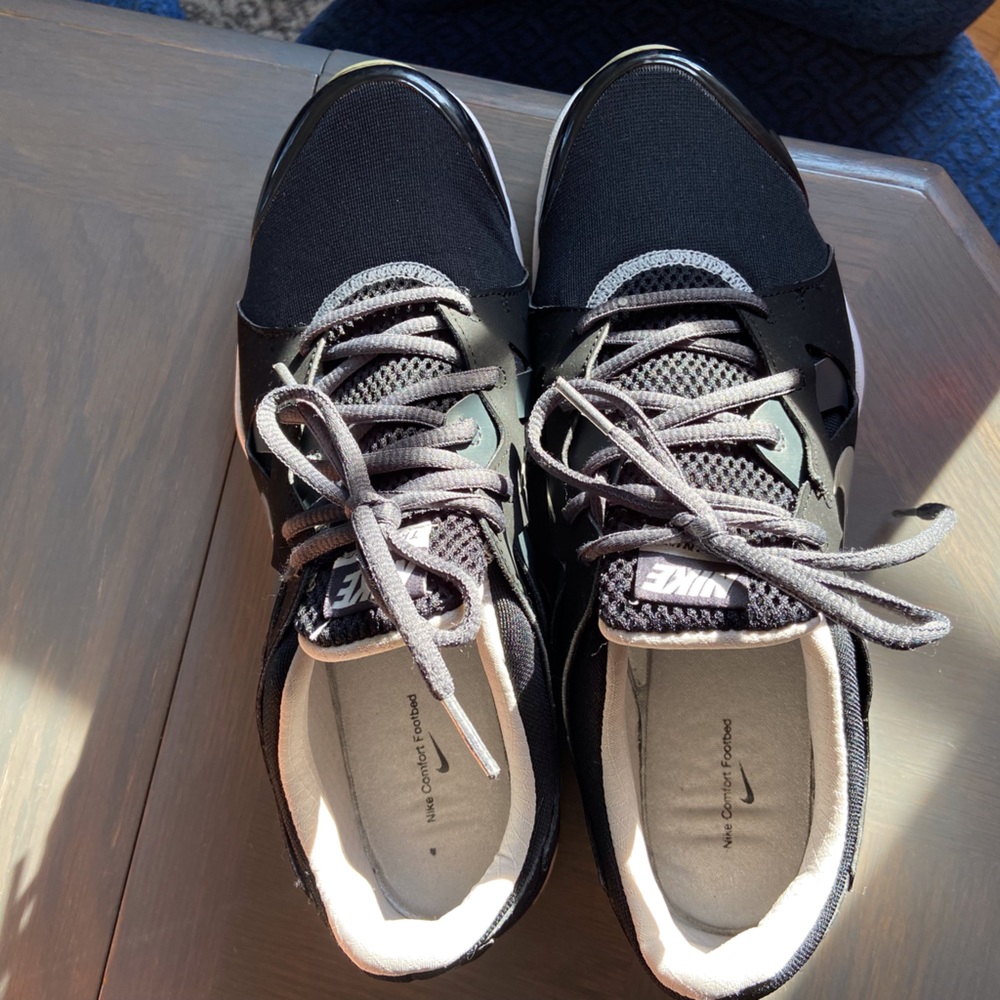 Nike sneaker womens